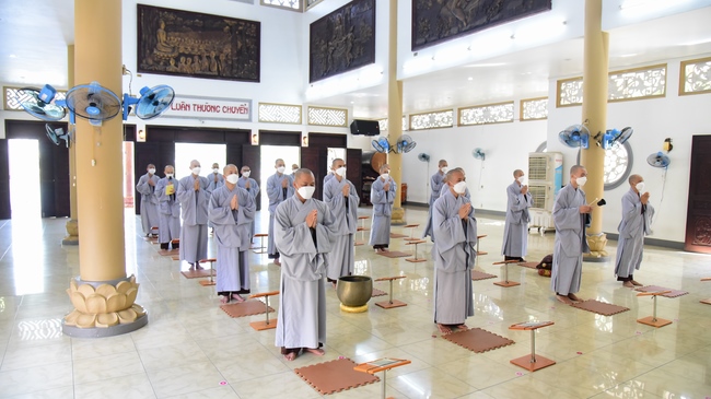 Lễ truyền giới Sa di Phương Trượng